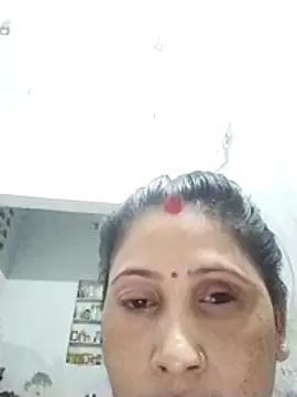 Snapshot of Bhavya_Bhan chatting on 07-28-26, 05:23 Bhavya Bhan online show from 07-28-26, 05:23