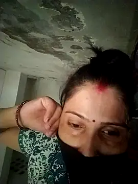Snapshot of Bhavya_Bhan chatting on 07-31-26, 07:08 Bhavya Bhan online show from 07-31-26, 07:08