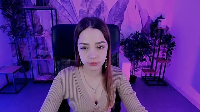 PamBeesly online show from 03-13-25, 11:30