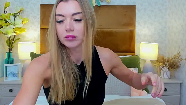Snapshot of SusanBlair chatting on 02-18-25, 06:26 SusanBlair online show from 02-18-25, 06:26