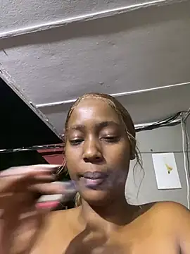 Snapshot of Spicey-CheekssX chatting on 01-31-25, 01:43 Spicey-CheekssX online show from 01-31-25, 01:43