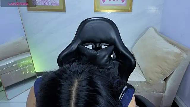 Paulette v online show from 11-28-25, 01:14