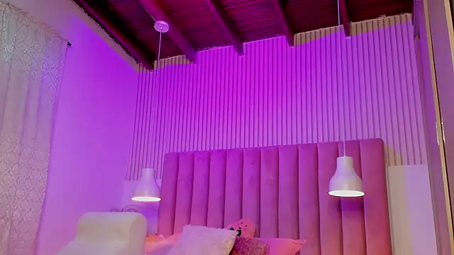 ScarlettDreamss7 online show from 06-15-26, 11:56