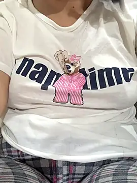 Snapshot of haskadin chatting on 10-08-25, 07:55 haskadin online show from 10-08-25, 07:55