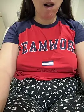 Snapshot of haskadin chatting on 10-12-25, 07:02 haskadin online show from 10-12-25, 07:02