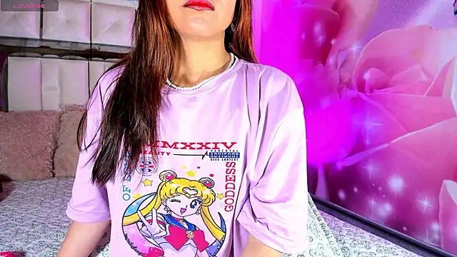 emili clark online show from 10-14-25, 05:08