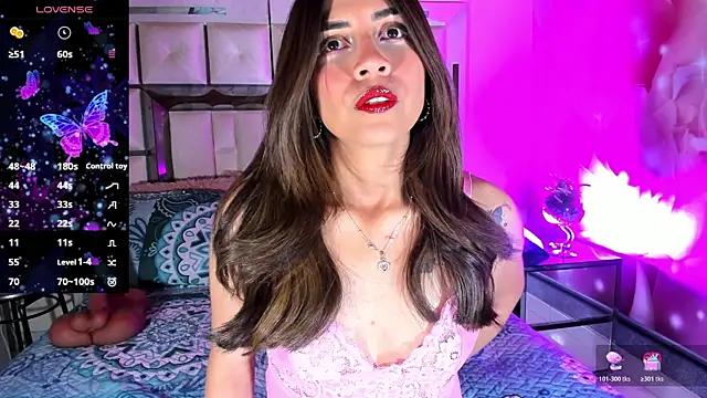 emili clark online show from 11-26-25, 04:02