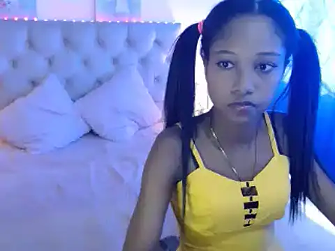 Snapshot of LITTLEDOLLHOT chatting on 01-21-25, 06:23 LITTLEDOLLHOT online show from 01-21-25, 06:23