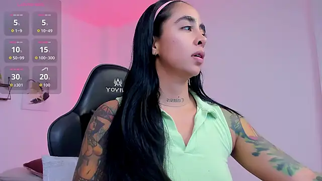 sophierooy22 online show from 12-01-25, 06:24