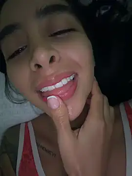 sophierooy22 online show from 06-25-26, 10:03