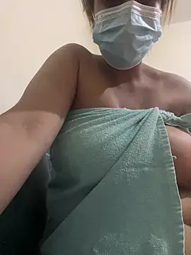 Snapshot of Lola-Sexxx chatting on 02-16-25, 09:27 Lola-Sexxx online show from 02-16-25, 09:27