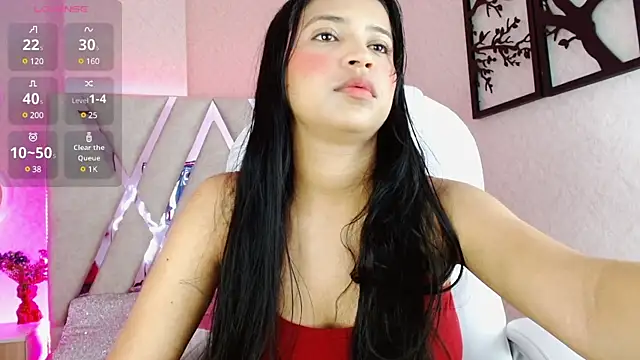 Sophia waalker  1 online show from 02-05-25, 11:34