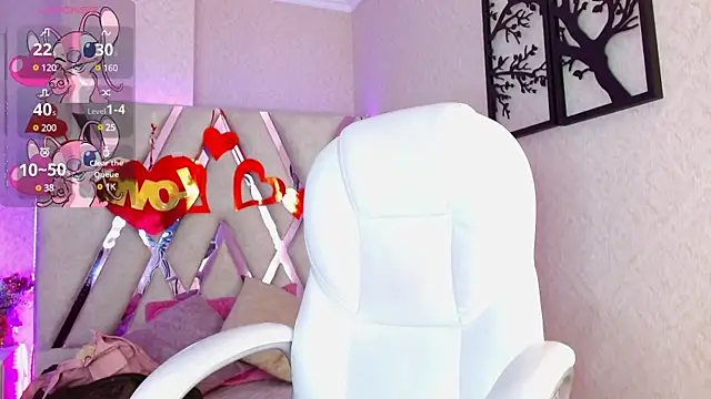 Sophia waalker  1 online show from 02-26-25, 10:58