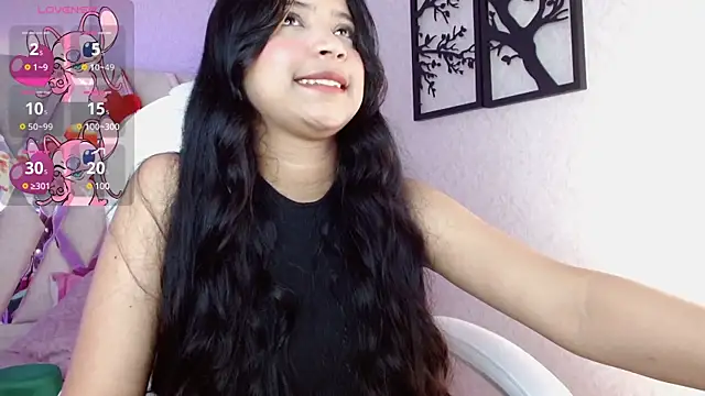 Sophia waalker  1 online show from 02-28-25, 11:03