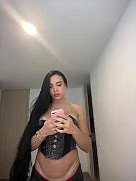 Snapshot of valerietnt chatting on 02-10-25, 03:35 valerietnt online show from 02-10-25, 03:35