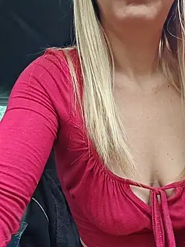 SweetyNinaOff1 online show from 02-22-26, 02:37