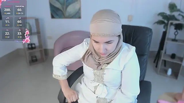 Ayha khalaf online show from 11-20-25, 01:17