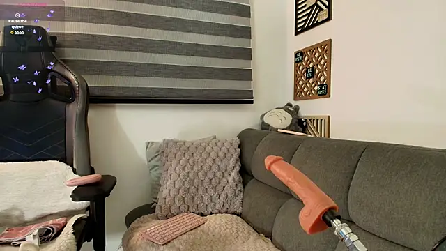 love sharol  online show from 11-19-25, 02:33