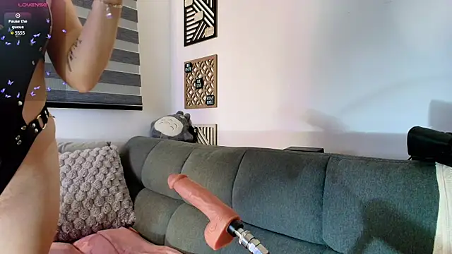 love sharol  online show from 11-25-25, 03:39