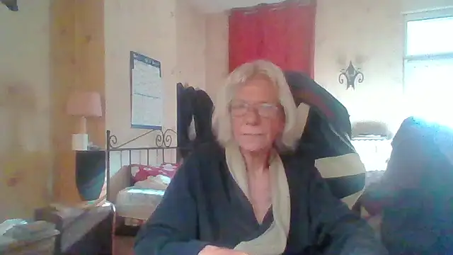 Snapshot of rosanetrav chatting on 09-28-25, 08:20 rosanetrav online show from 09-28-25, 08:20