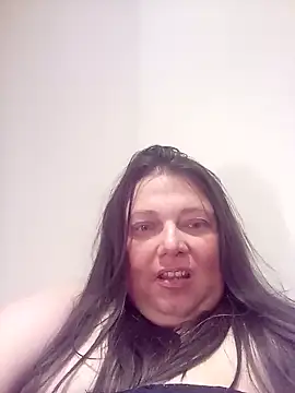 Snapshot of HotHornyEmmaX chatting on 01-28-25, 08:36 HotHornyEmmaX online show from 01-28-25, 08:36