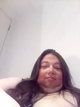 Snapshot of HotHornyEmmaX chatting on 02-01-25, 08:29 HotHornyEmmaX online show from 02-01-25, 08:29