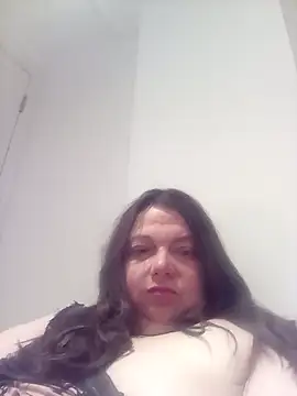 Snapshot of HotHornyEmmaX chatting on 02-13-25, 05:58 HotHornyEmmaX online show from 02-13-25, 05:58