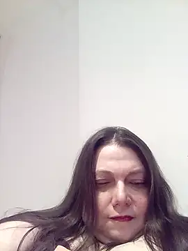 Snapshot of HotHornyEmmaX chatting on 02-16-25, 05:26 HotHornyEmmaX online show from 02-16-25, 05:26