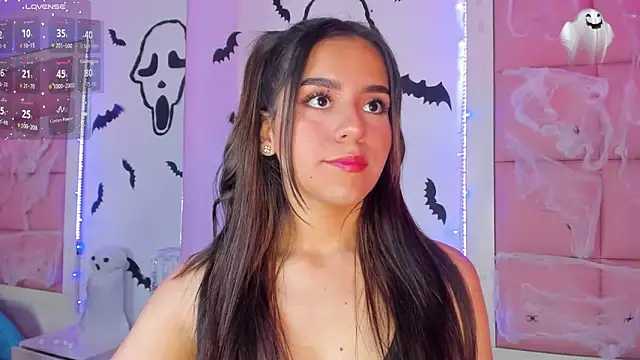 Lili Bykers online show from 10-30-25, 07:47