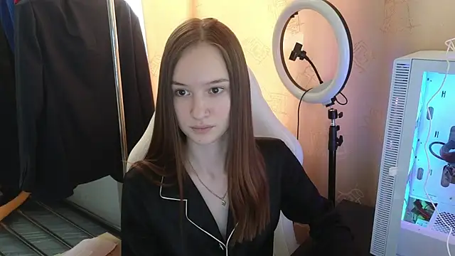 Seelexi online show from 03-15-25, 05:19