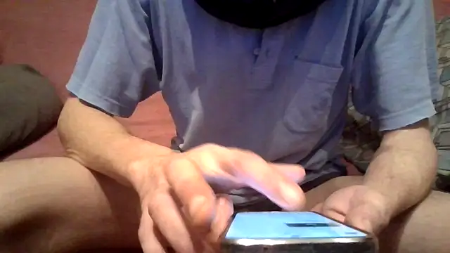 Snapshot of H50france chatting on 02-13-26, 12:56 H50france online show from 02-13-26, 12:56