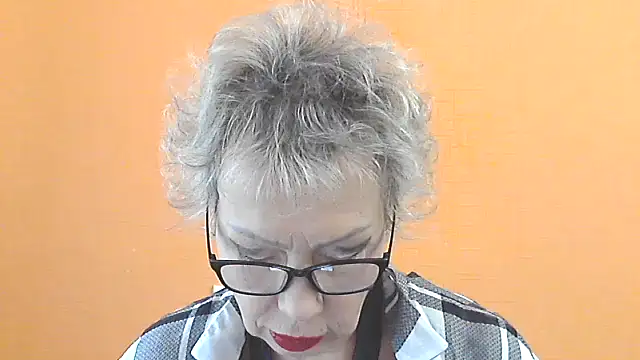 NessyJenixs online show from 10-05-25, 06:56