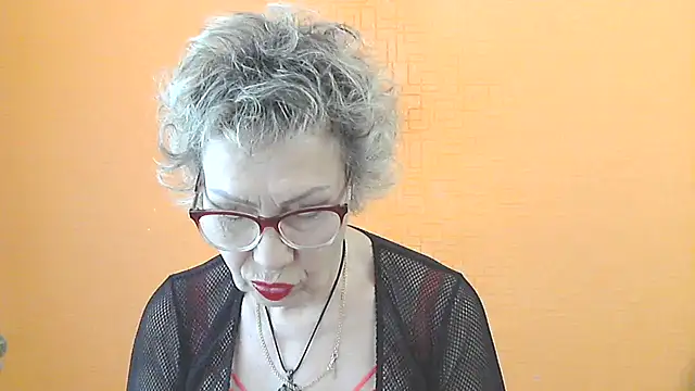 NessyJenixs online show from 05-09-26, 06:51