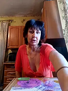Laura Kiss online show from 01-02-25, 09:54