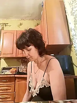 Laura Kiss online show from 01-18-25, 06:13