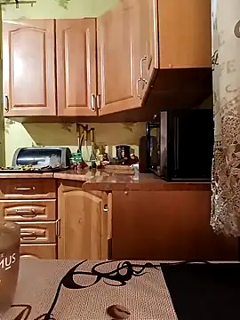 Snapshot of Laura_Kiss chatting on 03-19-26, 04:33 Laura Kiss online show from 03-19-26, 04:33