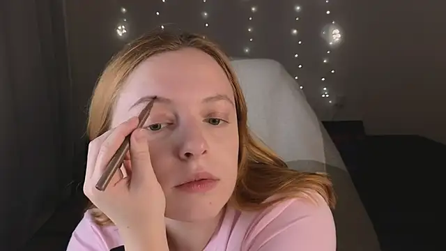 Snapshot of Hanna_melon chatting on 10-20-25, 07:47 Hanna melon online show from 10-20-25, 07:47