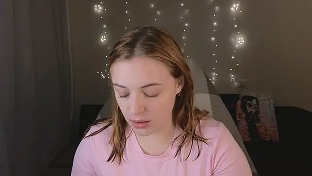 Snapshot of Hanna_melon chatting on 10-22-25, 09:03 Hanna melon online show from 10-22-25, 09:03