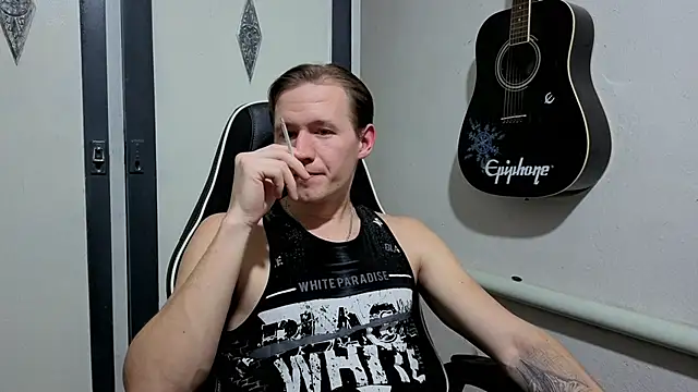 Snapshot of DiMastyzzz chatting on 01-30-25, 03:40 DiMastyzzz online show from 01-30-25, 03:40