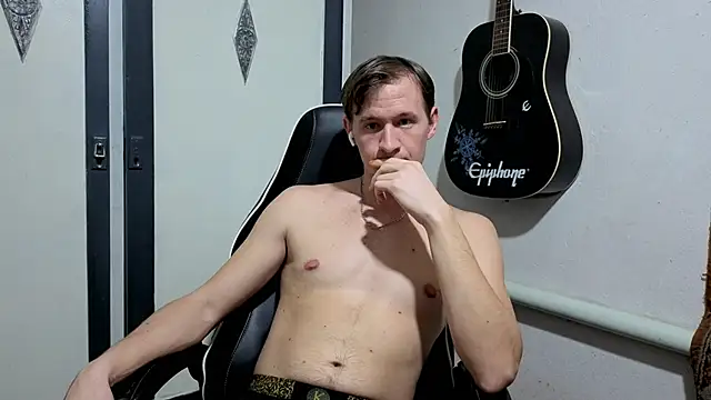 Snapshot of DiMastyzzz chatting on 02-04-25, 07:44 DiMastyzzz online show from 02-04-25, 07:44