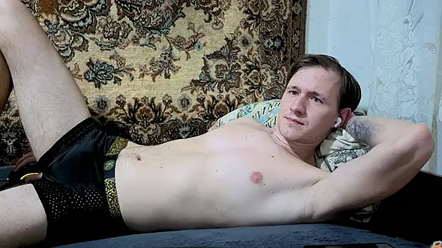 Snapshot of DiMastyzzz chatting on 02-04-25, 10:45 DiMastyzzz online show from 02-04-25, 10:45