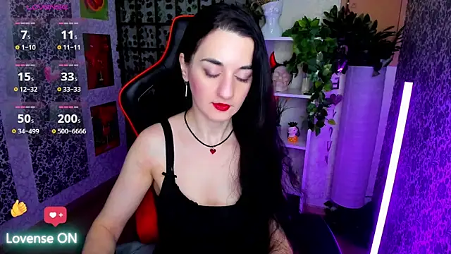 Snapshot of JessicaAlfo chatting on 02-12-26, 02:17 JessicaAlfo online show from 02-12-26, 02:17