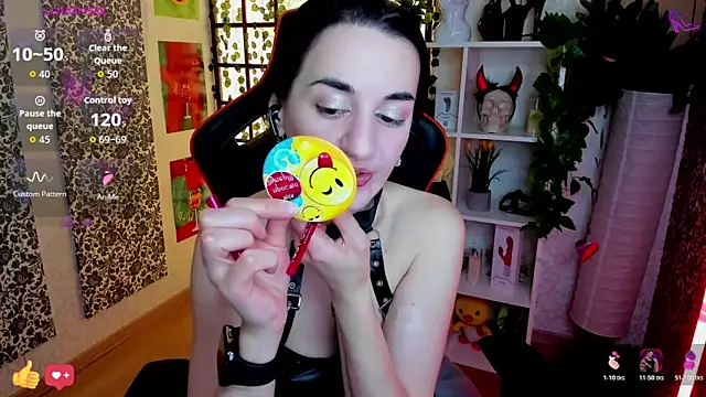 JessicaAlfo online show from 06-19-26, 02:27