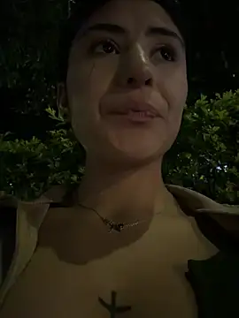 Snapshot of fiorella_paris chatting on 04-28-26, 02:27 fiorella paris online show from 04-28-26, 02:27