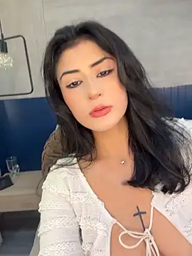 Snapshot of fiorella_paris chatting on 05-14-26, 08:48 fiorella paris online show from 05-14-26, 08:48