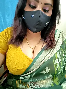 Queenflowerr online show from 05-11-26, 06:16