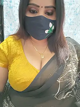 Queenflowerr online show from 06-14-26, 05:26