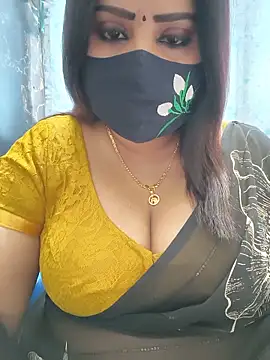 Queenflowerr online show from 06-15-26, 07:43