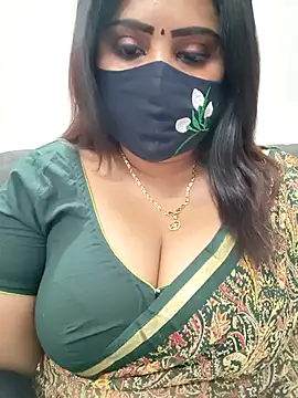Queenflowerr online show from 06-27-26, 11:48