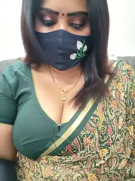 Queenflowerr online show from 06-27-26, 12:22